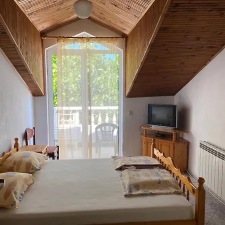 Къща За Гости ,,Хоризонт “ Guest house Sinemoretz